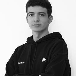 Nicolas 